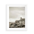 Plakat w ramie 40x50 - Kamienny Dom w Odcieniach Sepii - stary kamienny dom, odcienie sepii - rama biała