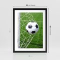 Plakat w ramie 30x40 - Namiętność Piłki i Gola - piłka nożna, gol - rama czarna
