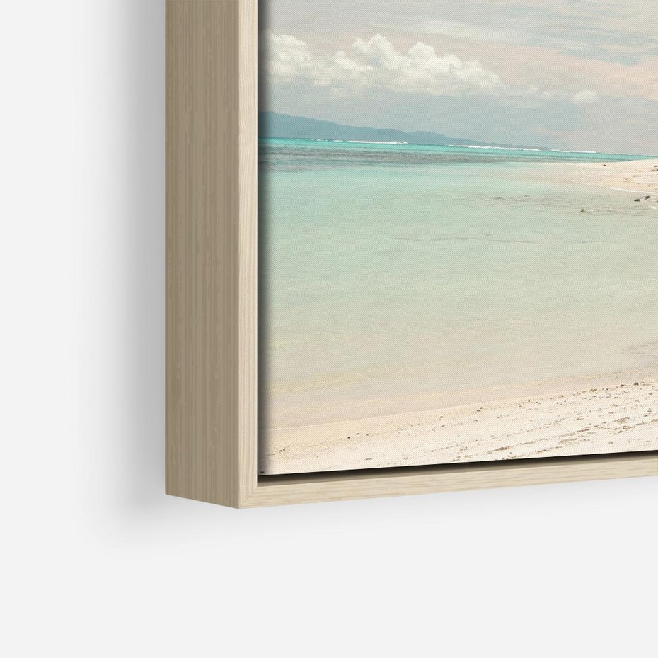 Obraz w ramie 50x50 - Uczta Egzotycznych Marzeń - fotografia, rajska plaża - rama drewno