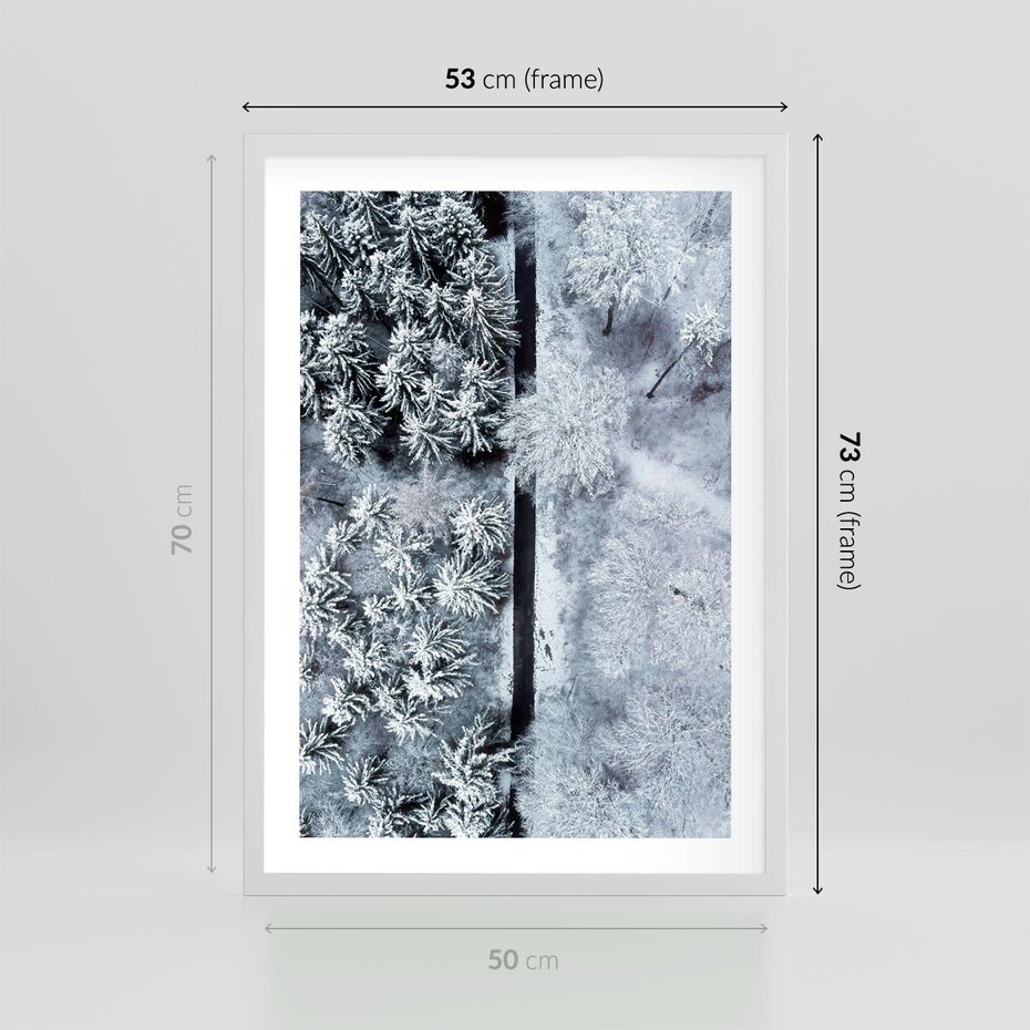 Plakat w ramie 50x70 - Ujęcie Zimowej Szosy - zima, śnieg - rama biała