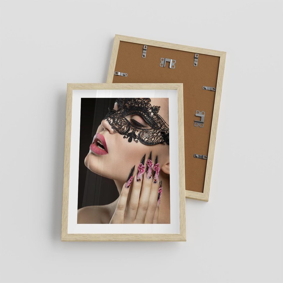 Plakat w ramie 30x40 - Piękno na tipsach - beauty, manicure - rama drewno
