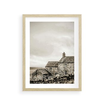 Plakat w ramie 30x40 - Kamienny Dom w Odcieniach Sepii - stary kamienny dom, odcienie sepii - rama drewno