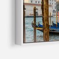 Obraz w ramie 120x80 - Urok Wenecji - fotografia, przystań w Wenecji - rama biała