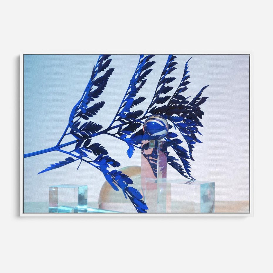 Obraz w ramie 120x80 - Intensywny Kolor Natury - liście, kobalt - rama biała