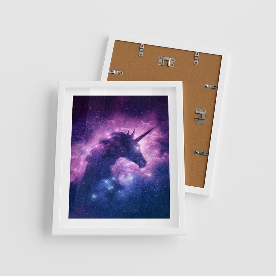 Plakat w ramie 40x50 - Mityczna podróż - kosmos, jednorożec - rama biała