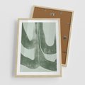 Plakat w ramie 50x70 - Nurtująca Kompozycja Zieleni - abstrakcyjne delikatne zielone linie, podobne do gałęzi kwiatów - rama drewno