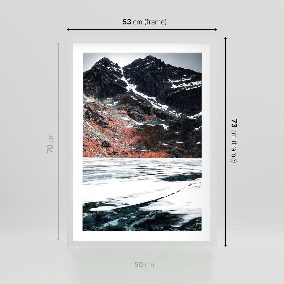 Plakat w ramie 50x70 - Śnieżna Opowieść - górski krajobraz, zima w górach - rama biała