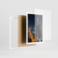 Plakat w ramie 50x70 - Nocna magia - miasto, noc - rama biała