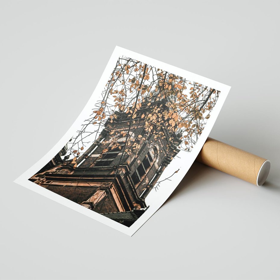 Plakat bez ramy 30x40 - Jesienna Wieża w Liściach - architektura, wieża