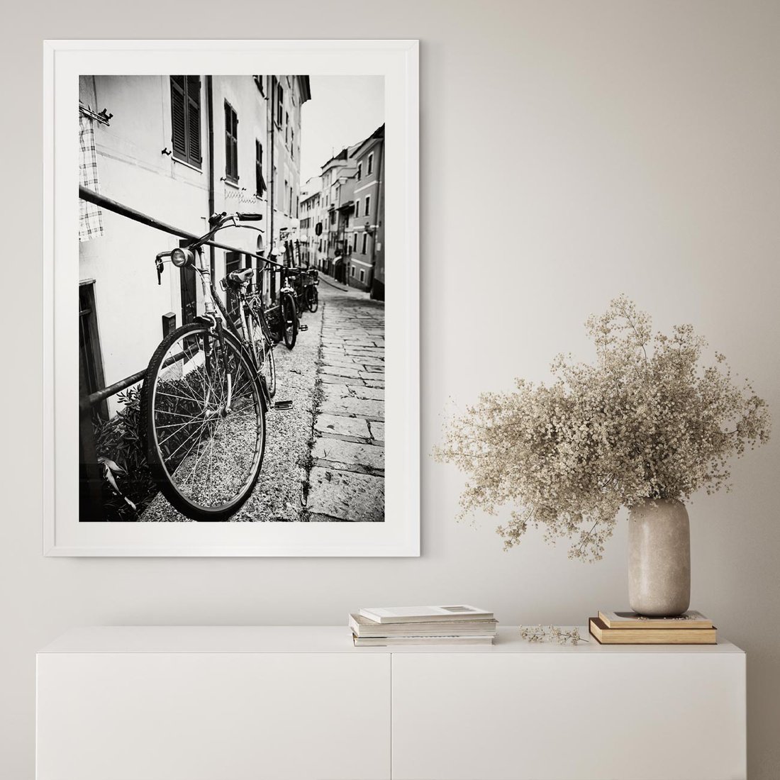 Plakat w ramie 30x40 - Rower w Kontraście - rower, czarno - rama biała