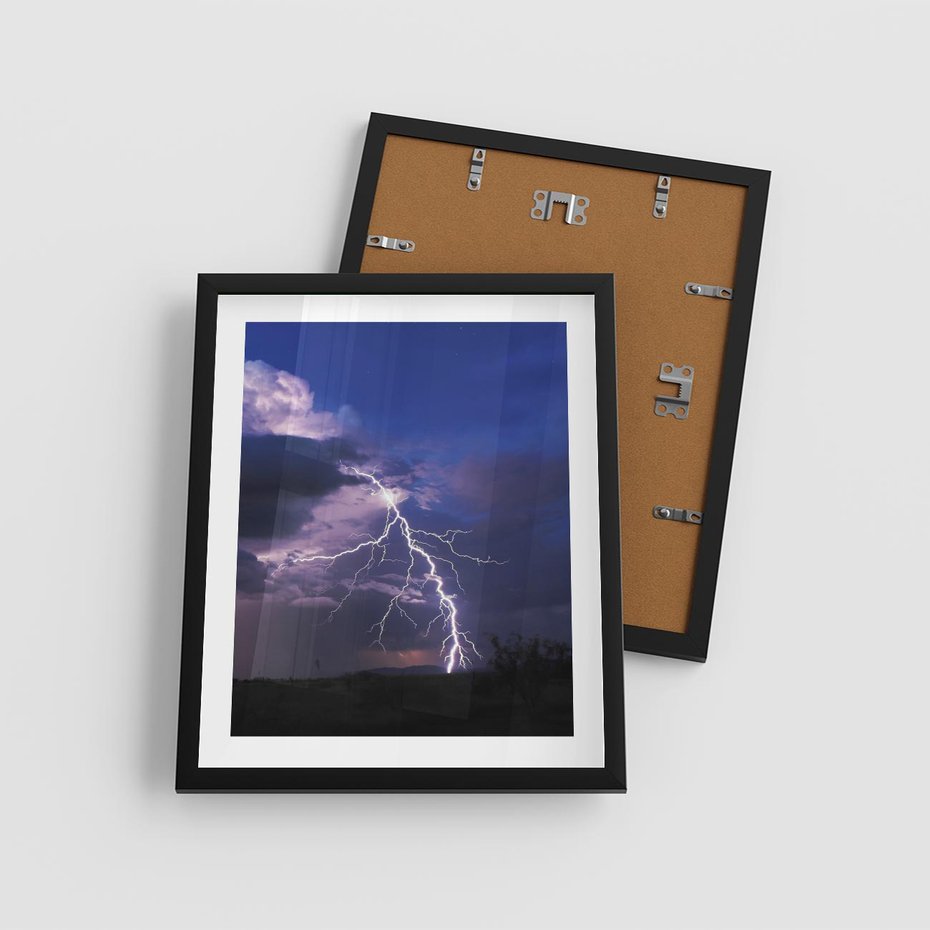 Plakat w ramie 40x50 - Burza z błyskawicami nad horyzontem - burza, błyskawica - rama czarna