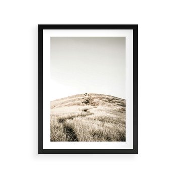 Plakat w ramie 50x70 - Wzgórze w Odcieniach Sepii - wzgórze, trawy - rama czarna
