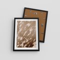 Plakat w ramie 30x40 - Abstrakcyjna Kompozycja: Cień na Ścianie - cień na ścianie, beżowe kolory - rama czarna
