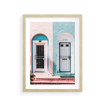 Plakat w ramie 30x40 - Urok Starych Drzwi - stare retro drzwi kamienicy, pastelowe kolory - rama drewno
