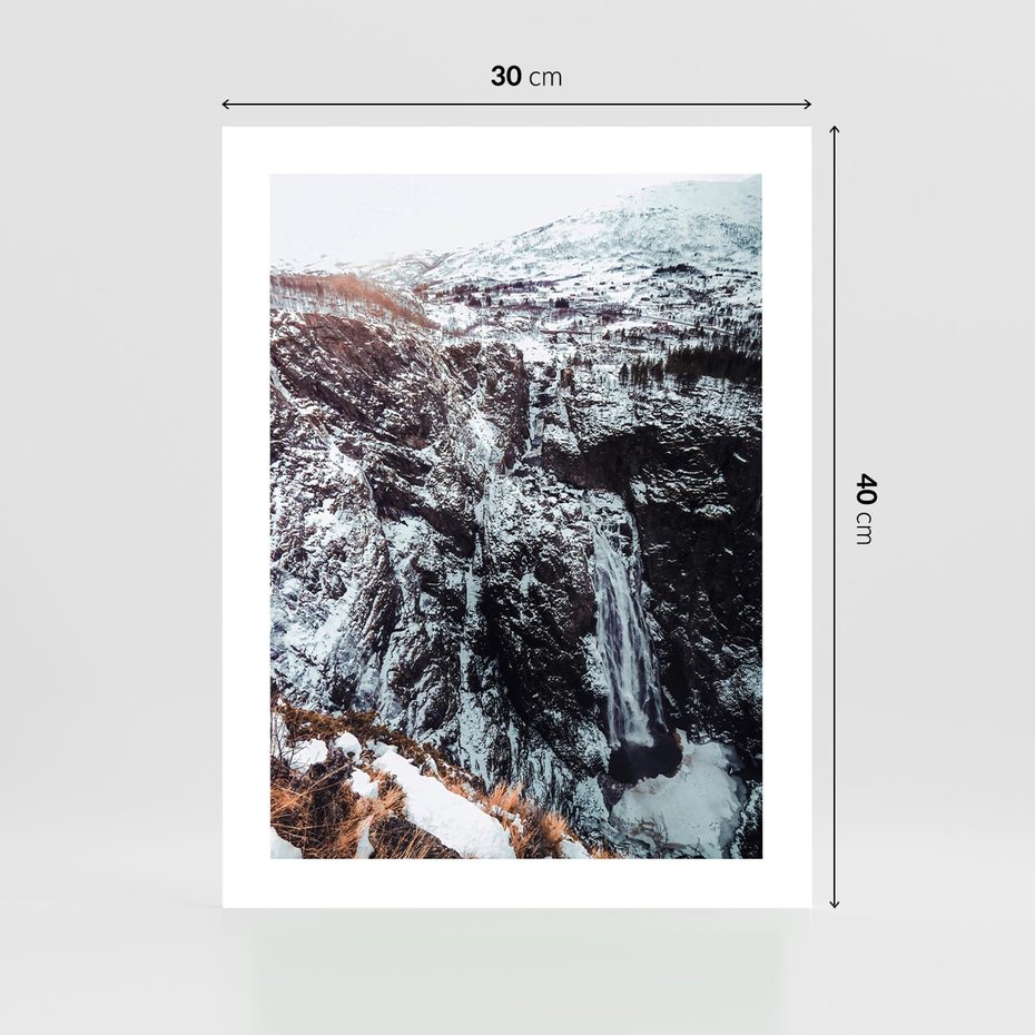 Plakat bez ramy 30x40 - Góry w Białym Uroku: Zimowa Sceneria - górski krajobraz, zima