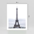 Plakat bez ramy 40x50 - Eiffla w mglistym świetle - Eiffla, Paryż