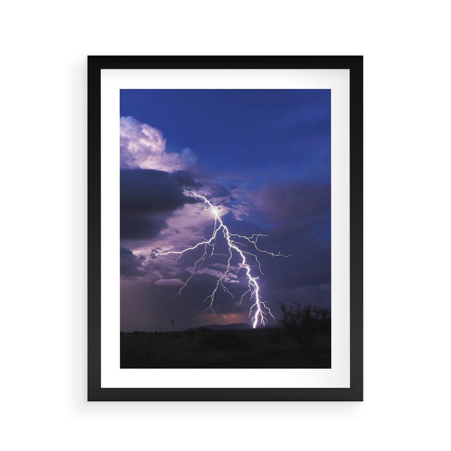 Plakat w ramie 40x50 - Burza z błyskawicami nad horyzontem - burza, błyskawica - rama czarna