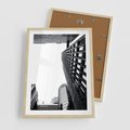 Plakat w ramie 50x70 - Monochromatyczna Sceneria Wieżowców - architektura, wieżowce - rama drewno