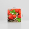 Obraz na płótnie 50x50 - Truskawki: owocowa ekstaza - truskawki, owoce