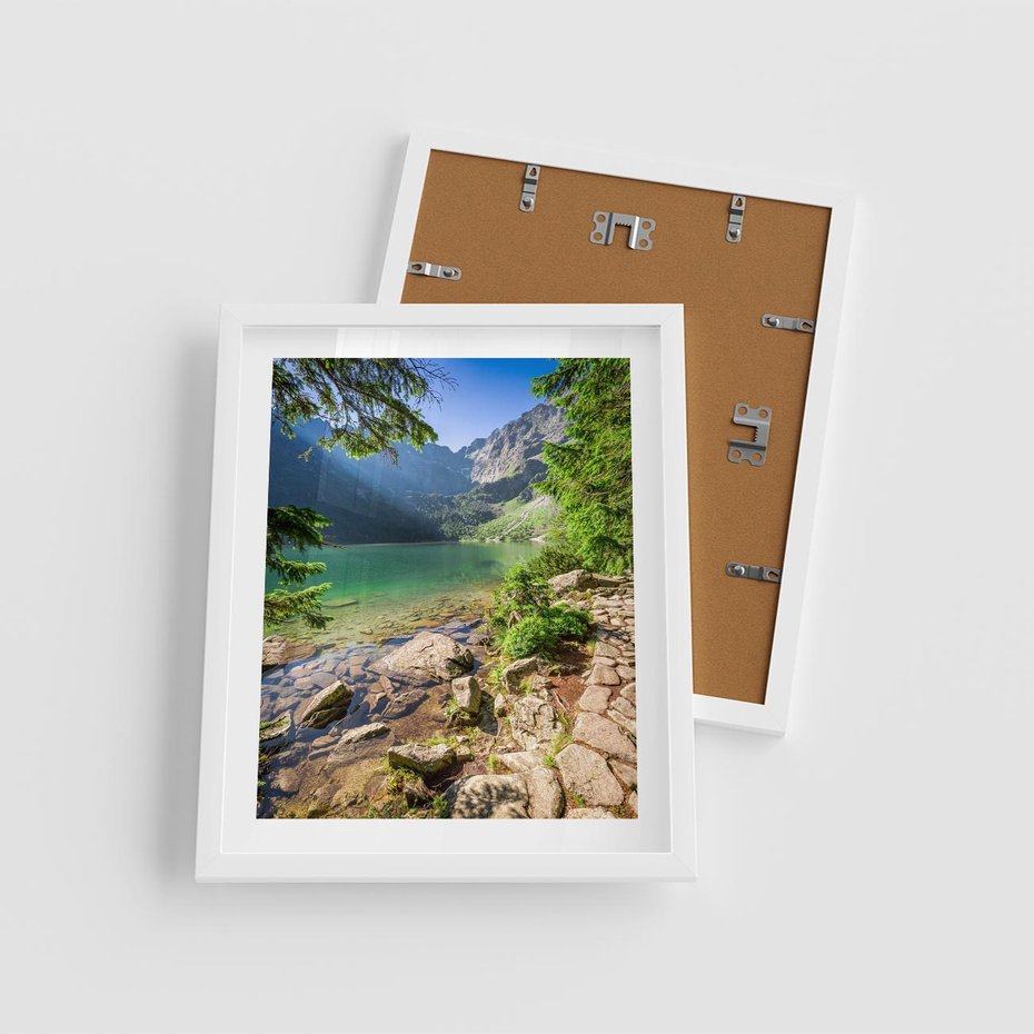 Plakat w ramie 40x50 - Mistyczna Przyroda - góry, jezioro - rama biała
