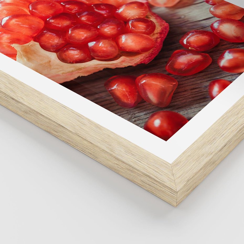 Plakat w ramie 40x50 - Granatowa Inspiracja Kuchni - granat, kuchnia - rama drewno