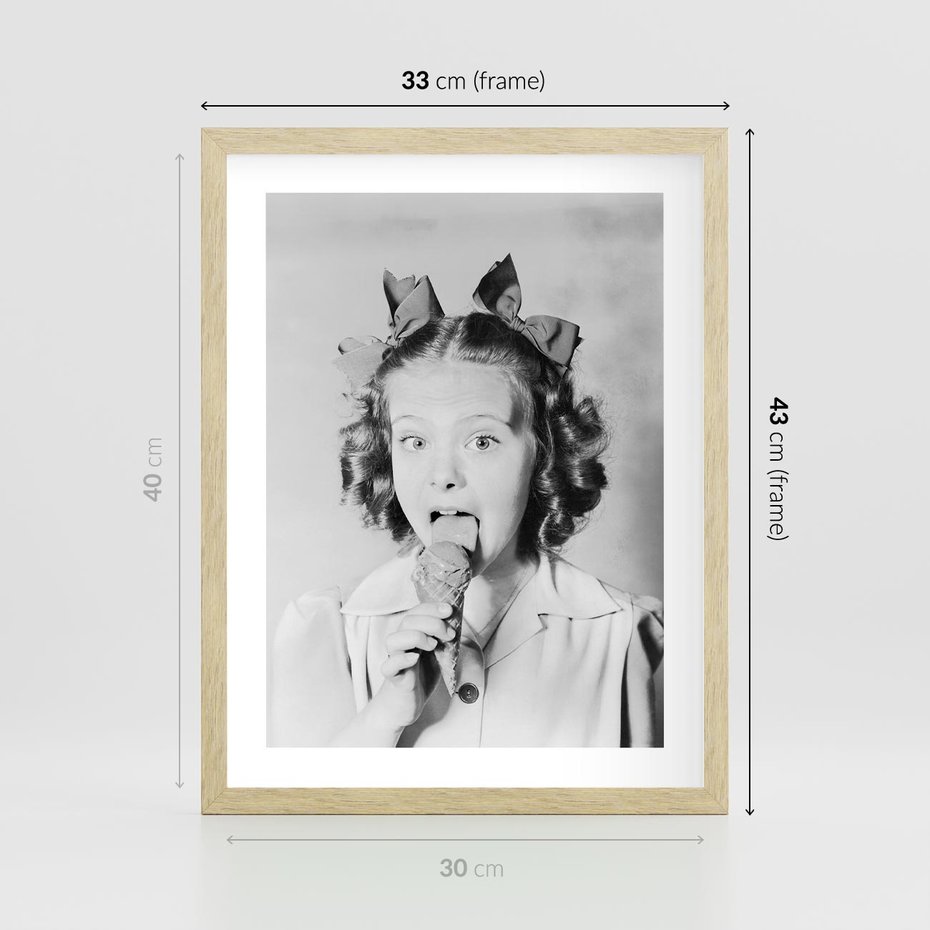Plakat w ramie 30x40 - Pyszny Deser - retro zdjęcie, czarno białe - rama drewno