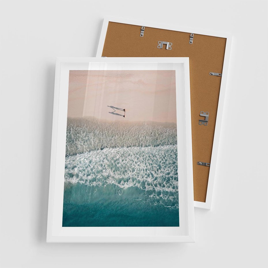 Plakat w ramie 50x70 - Turkusowe Uroki - niebieskie turkusowe morze, plaża - rama biała