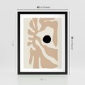 Plakat w ramie 40x50 - Eksploracja Abstrakcji - beżowa absrakcyjna kompozycja, czarny akcent - rama czarna