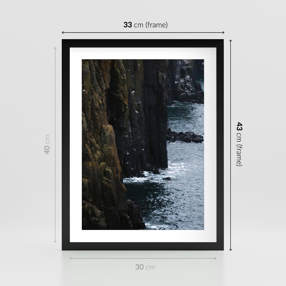 Plakat w ramie 30x40 - Piękno norweskich krajobrazów - fiordy, morze - rama czarna