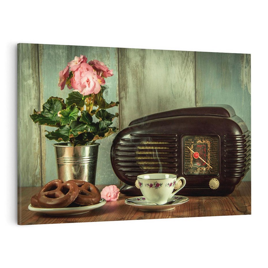 Obraz na płótnie 70x50 - Retro Radio z Kwiatami - Harmonia Nostalgii - retro, radio