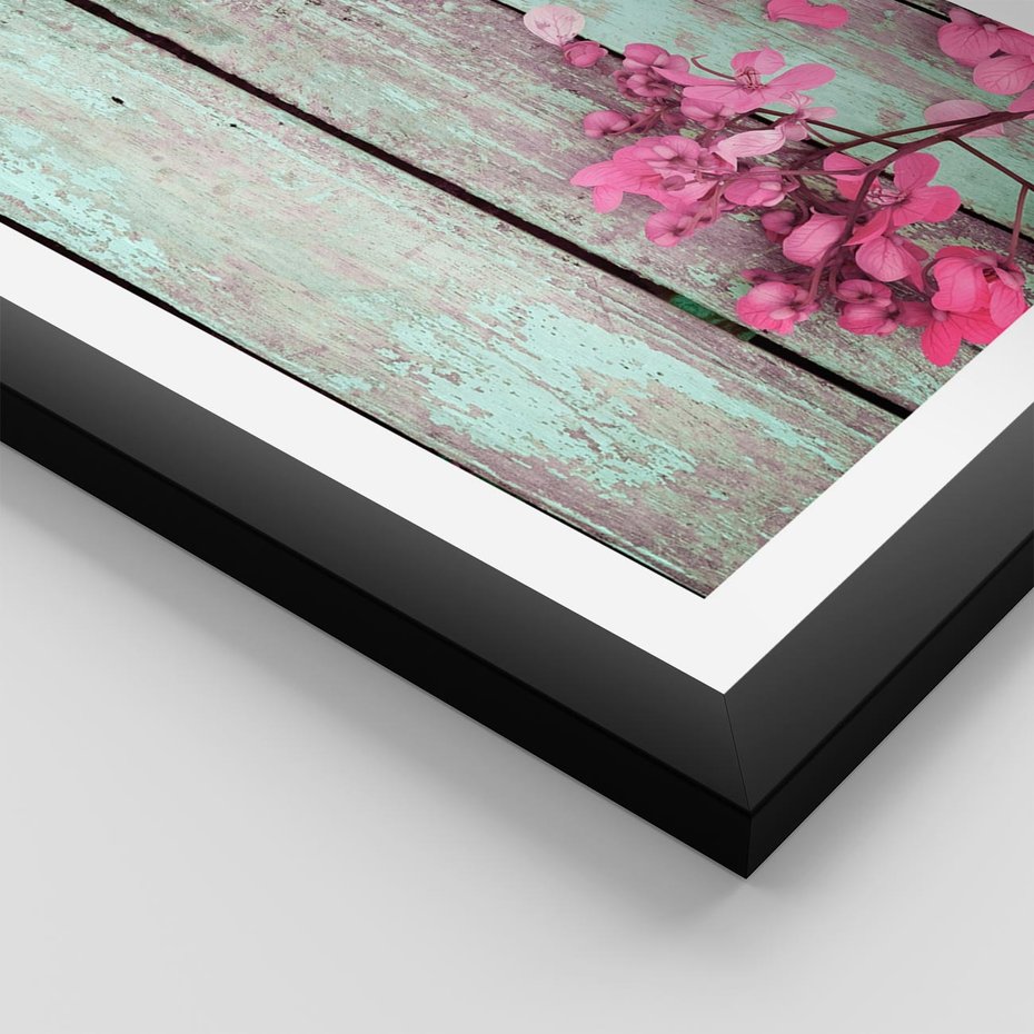 Plakat w ramie 50x70 - Urok Dawnych Czasów - kwiaty, deski - rama czarna