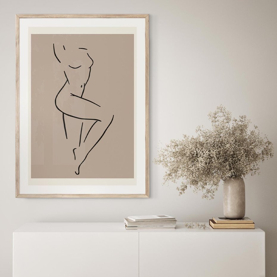 Plakat w ramie 30x40 - Zanikająca Wyobraźnia - mnimalistyczny akt, beżowa tonacja - rama drewno