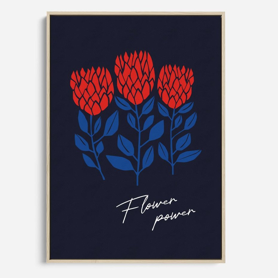 Obraz w ramie 70x100 - Podróżne Barwy - czerwone abstrakcyjne kwiaty, granatowe tło - rama drewno