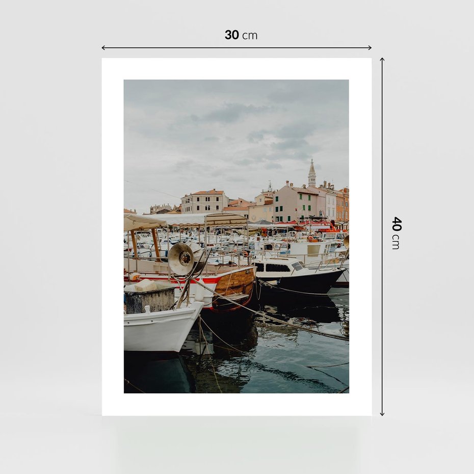 Plakat bez ramy 30x40 - Malowniczy Krajobraz Morski - morze, łódki