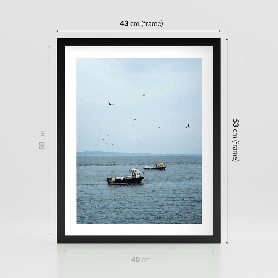 Plakat w ramie 40x50 - Rybacki Urok - morze, kutry rybackie - rama czarna