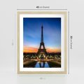 Plakat w ramie 40x50 - Wieża Eiffla w Innej Odsłonie - wieża, Eiffla - rama drewno