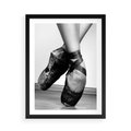 Plakat w ramie 50x70 - Taniec Zmysłów - artystyczne zdjęcie, odcienie szarości - rama czarna