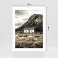 Plakat bez ramy 30x40 - Biały Domek w Sepii: Wiejski Urok - domek w górach, kolory sepii