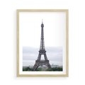 Plakat w ramie 50x70 - Eiffla w mglistym świetle - Eiffla, Paryż - rama drewno