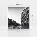 Obraz w ramie 80x80 - Echa Historii - czarno biała fotografia, koloseum - rama biała