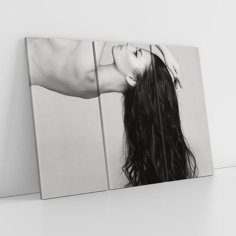 Obraz na płótnie 120x80 - Piękno włosów kobiety w ruchu - włosy, piękno