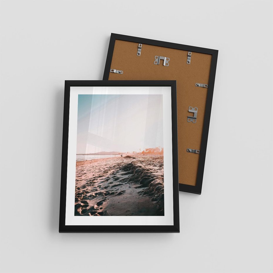 Plakat w ramie 30x40 - Błogie Chwile na Plaży - plaża, zachód słońca wakacje - rama czarna