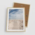 Plakat w ramie 50x70 - Ścieżka na plaży - plaża, ścieżka - rama drewno