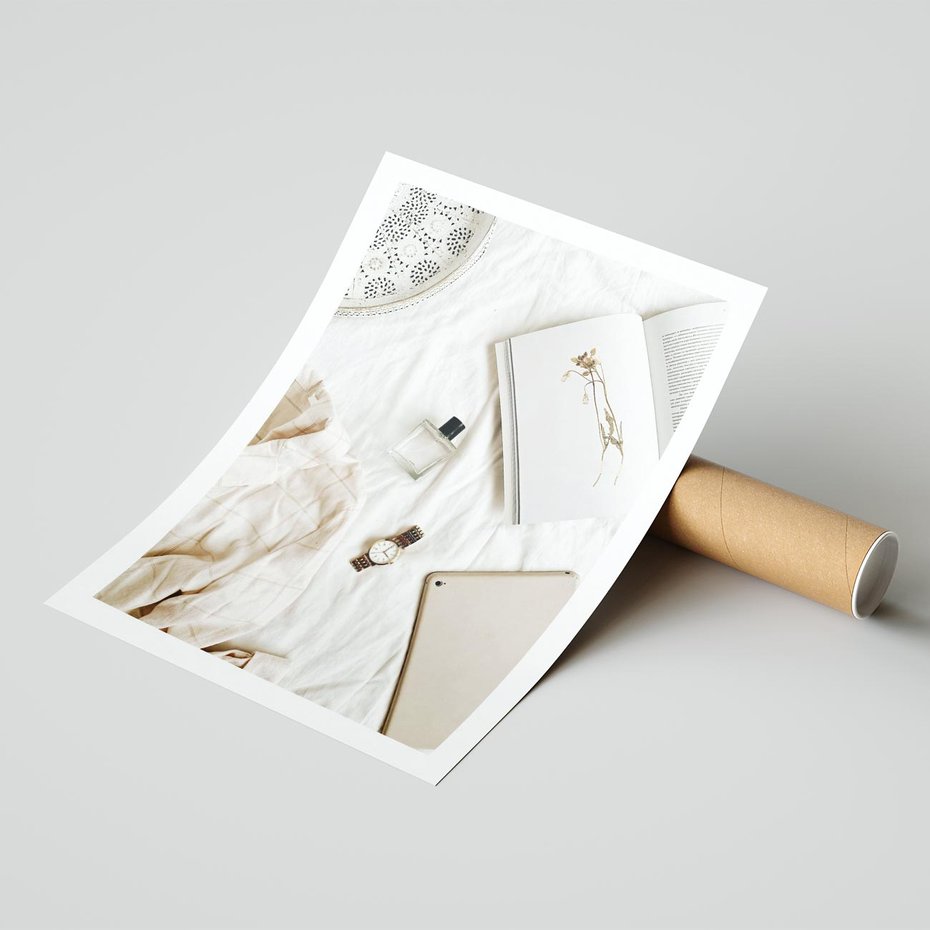 Plakat bez ramy 21x30 - Perfumy, Książka i Moda - kobieca kompozycja, perfumy