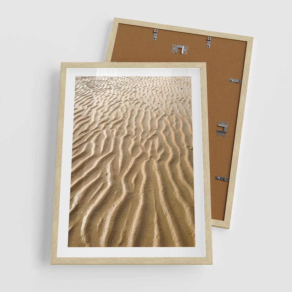 Plakat w ramie 50x70 - Piasek i Nieskończoność - pustynia, piasek - rama drewno