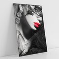 Obraz na płótnie 80x120 - Zmysłowe usta damy - kobieta, usta