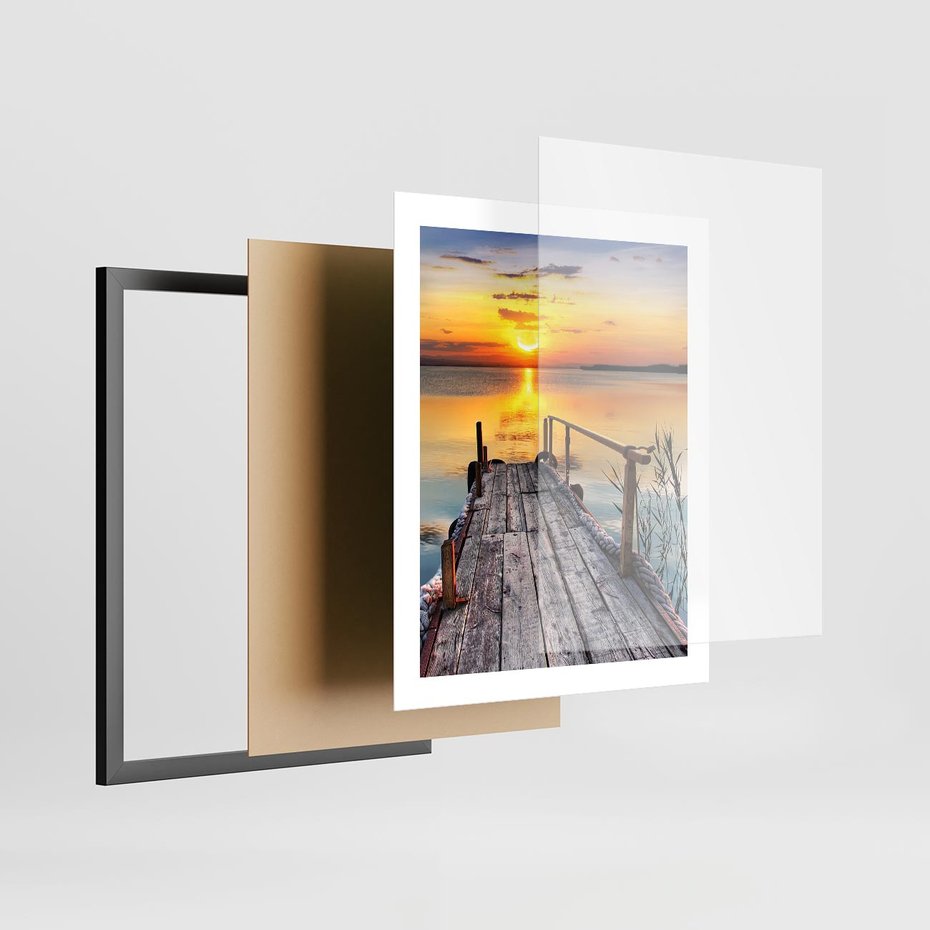 Plakat w ramie 40x50 - Zachód nad jeziorem z pomostem - pomost, jezioro - rama czarna