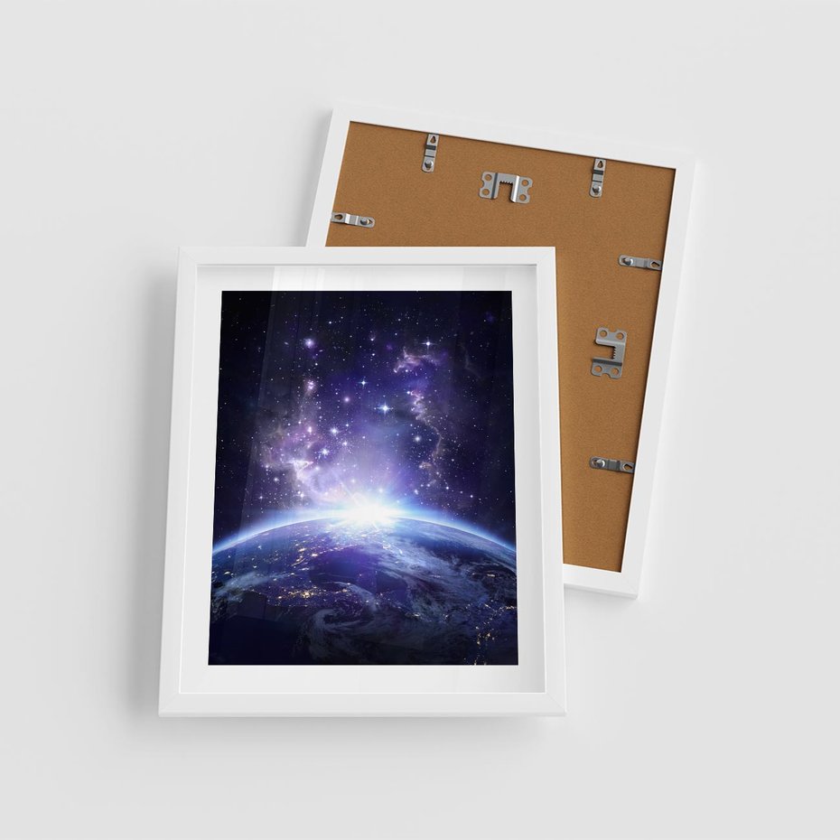 Plakat w ramie 40x50 - Podróż w kosmiczną przestrzeń - kosmos, ziemia - rama biała