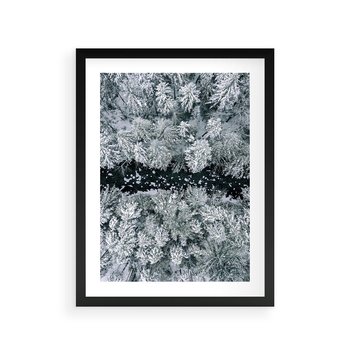 Plakat w ramie 40x50 - Zimowy Krajobraz z Góry - zdjęcie z góry, zaśnieżony las i zamarznięty strumyk - rama czarna