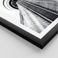 Plakat w ramie 40x50 - Perspektywa Wieży - architektura, wieża - rama czarna